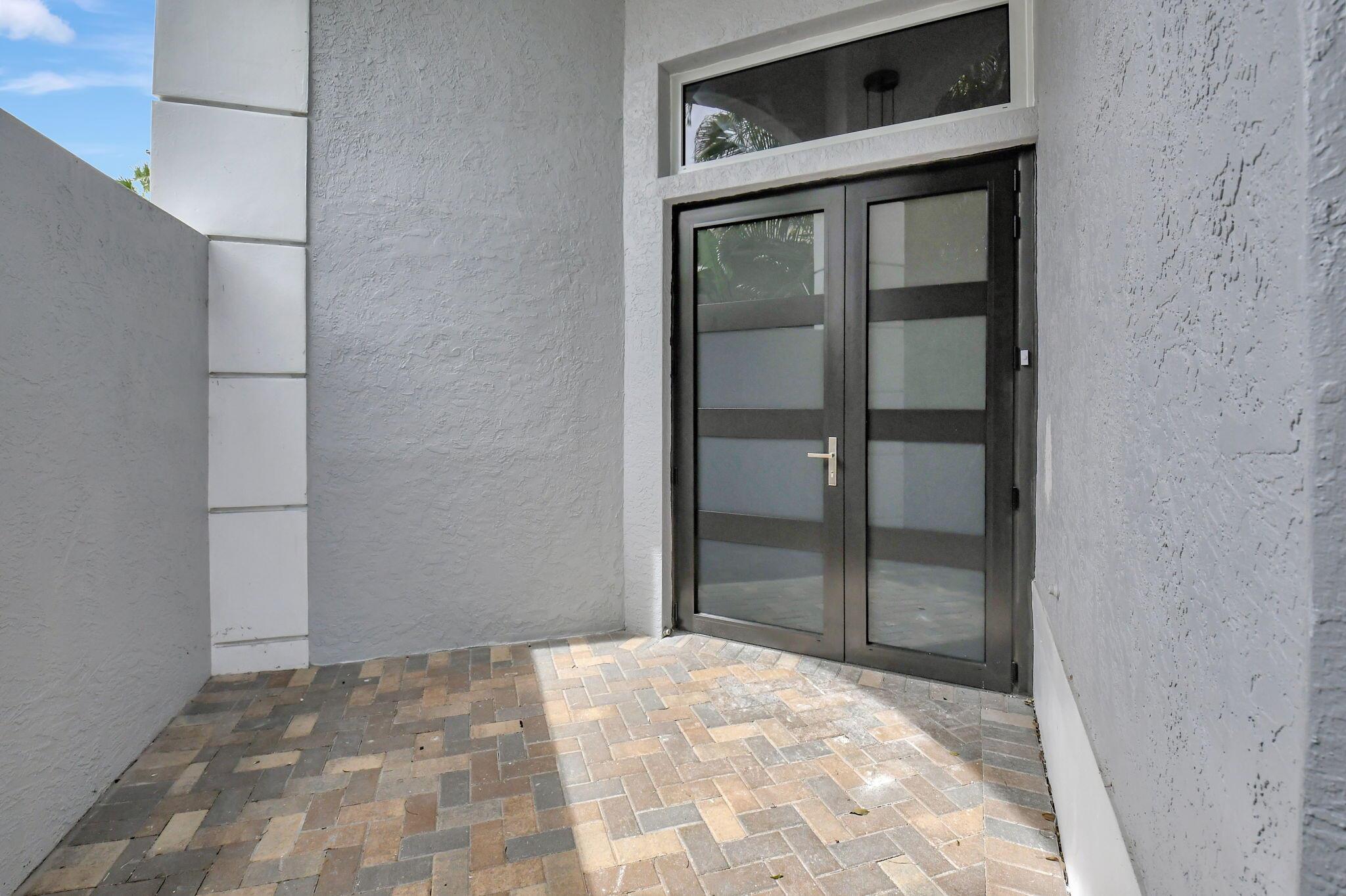 16191 Villa Vizcaya Place