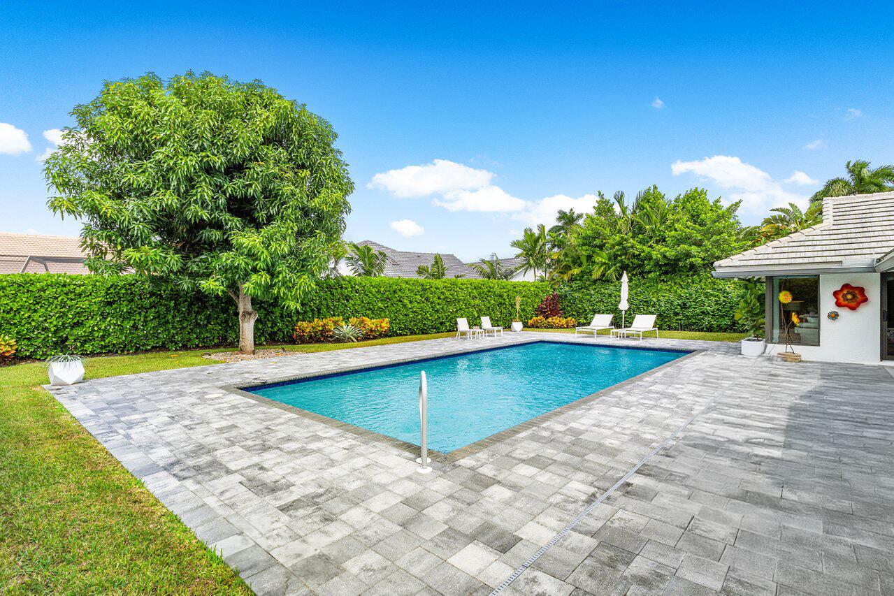 3707 Red Maple Circle