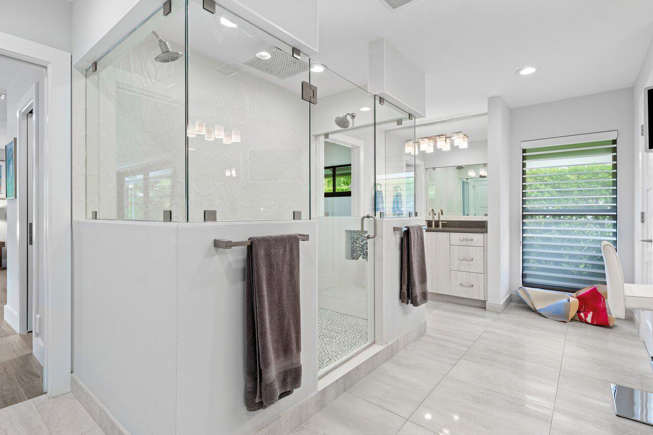 3707 Red Maple Circle