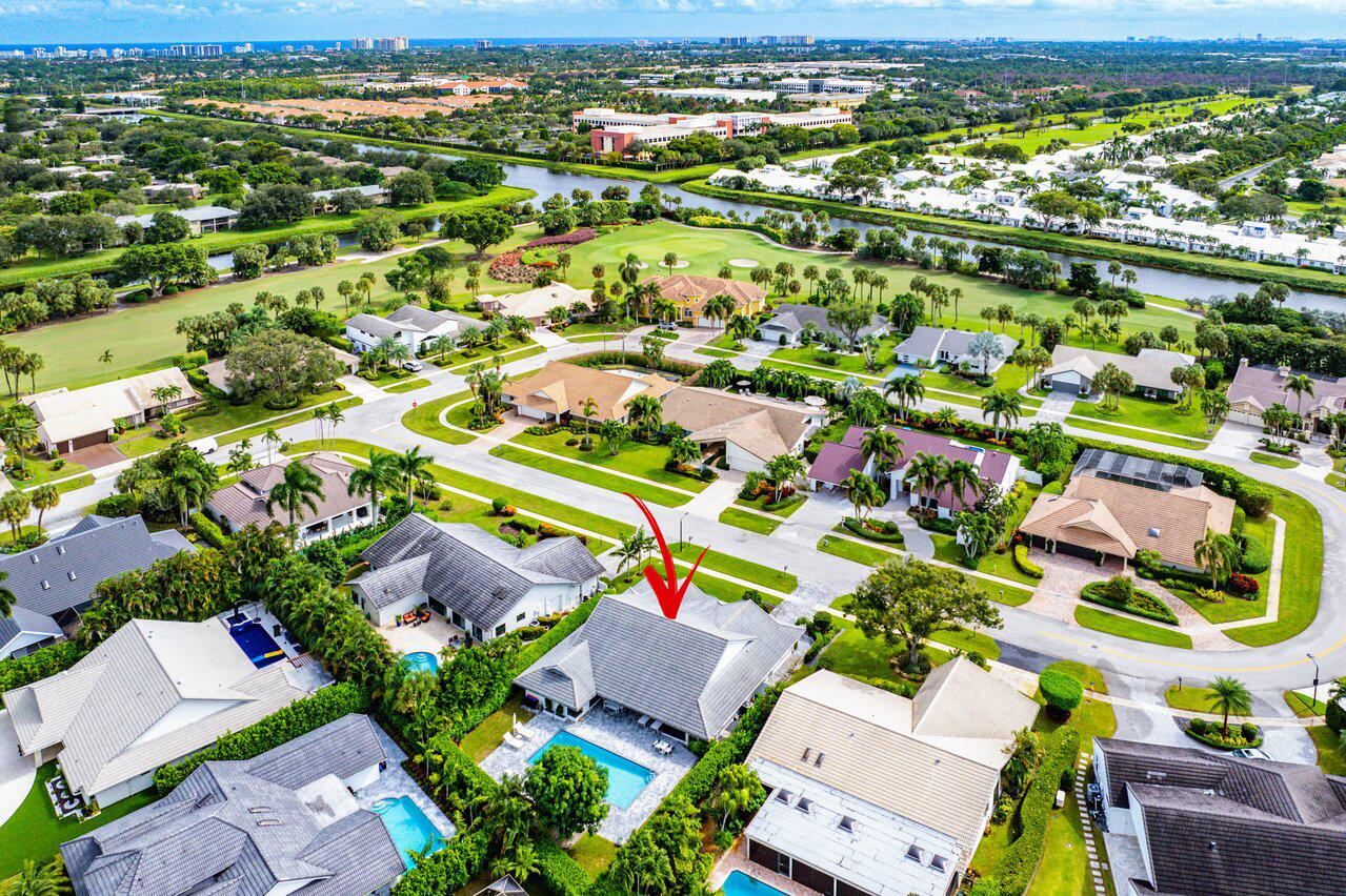 3707 Red Maple Circle