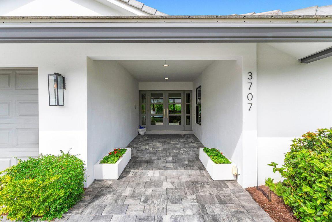 3707 Red Maple Circle