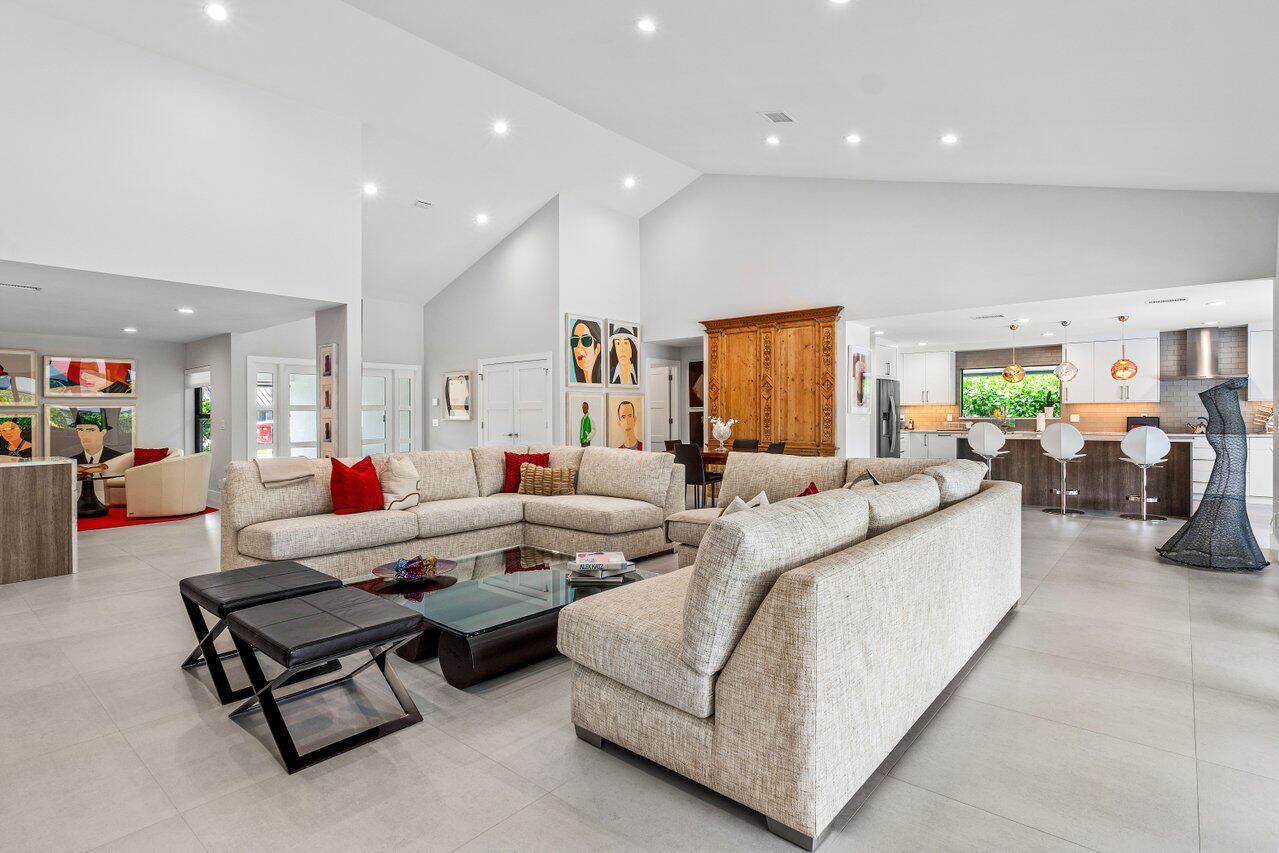 3707 Red Maple Circle