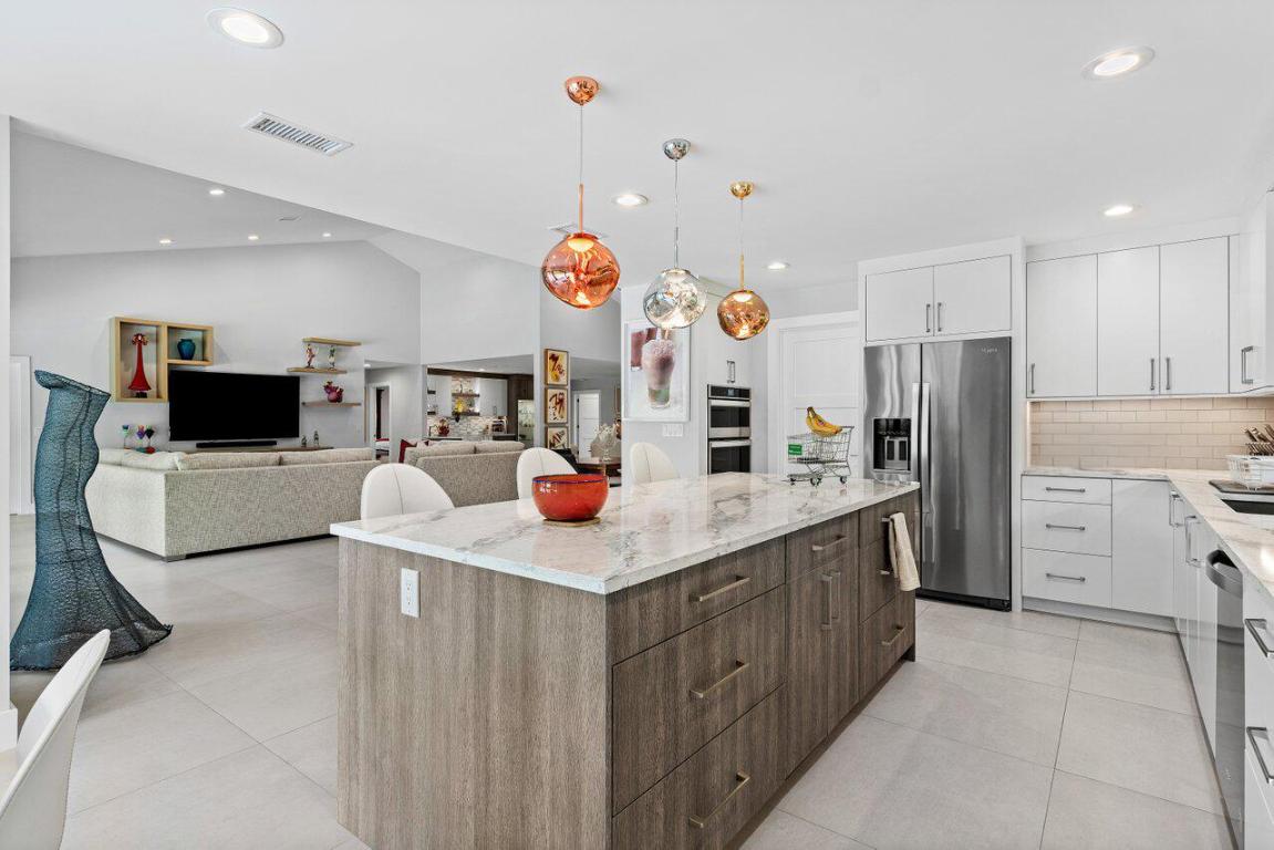 3707 Red Maple Circle