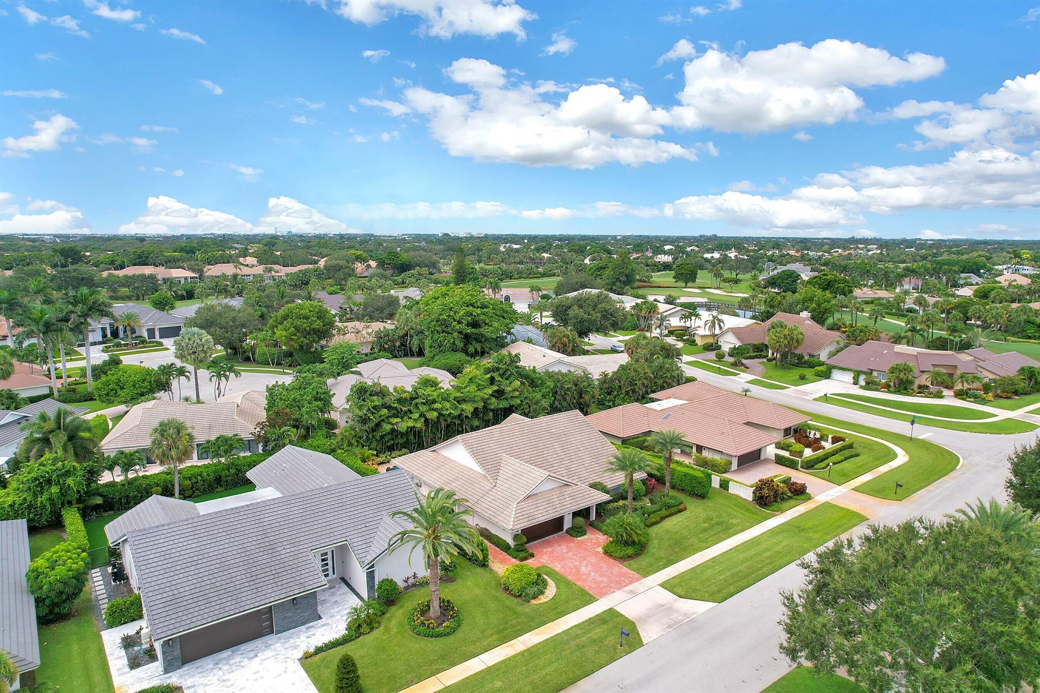 3952 Live Oak Boulevard