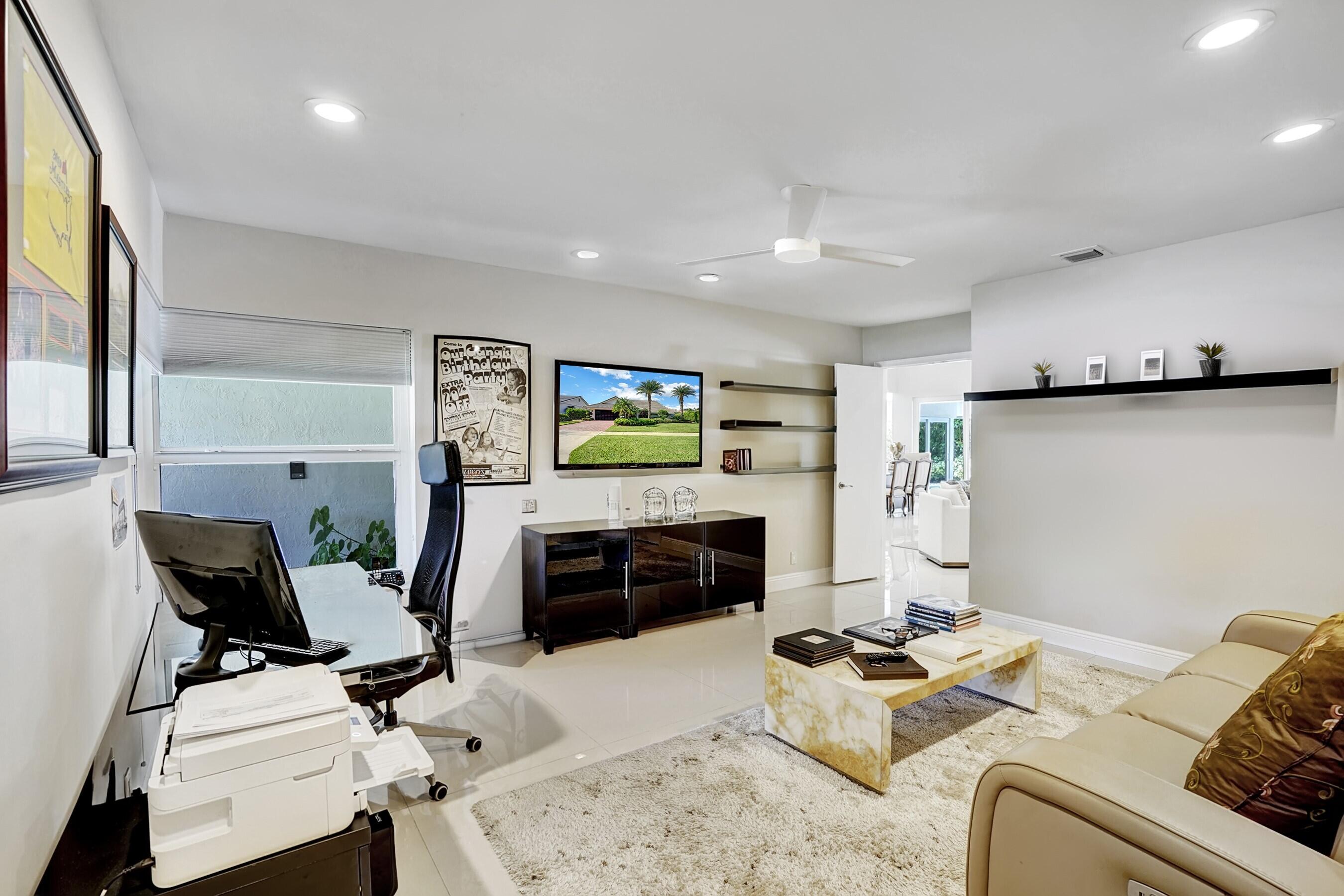 3952 Live Oak Boulevard