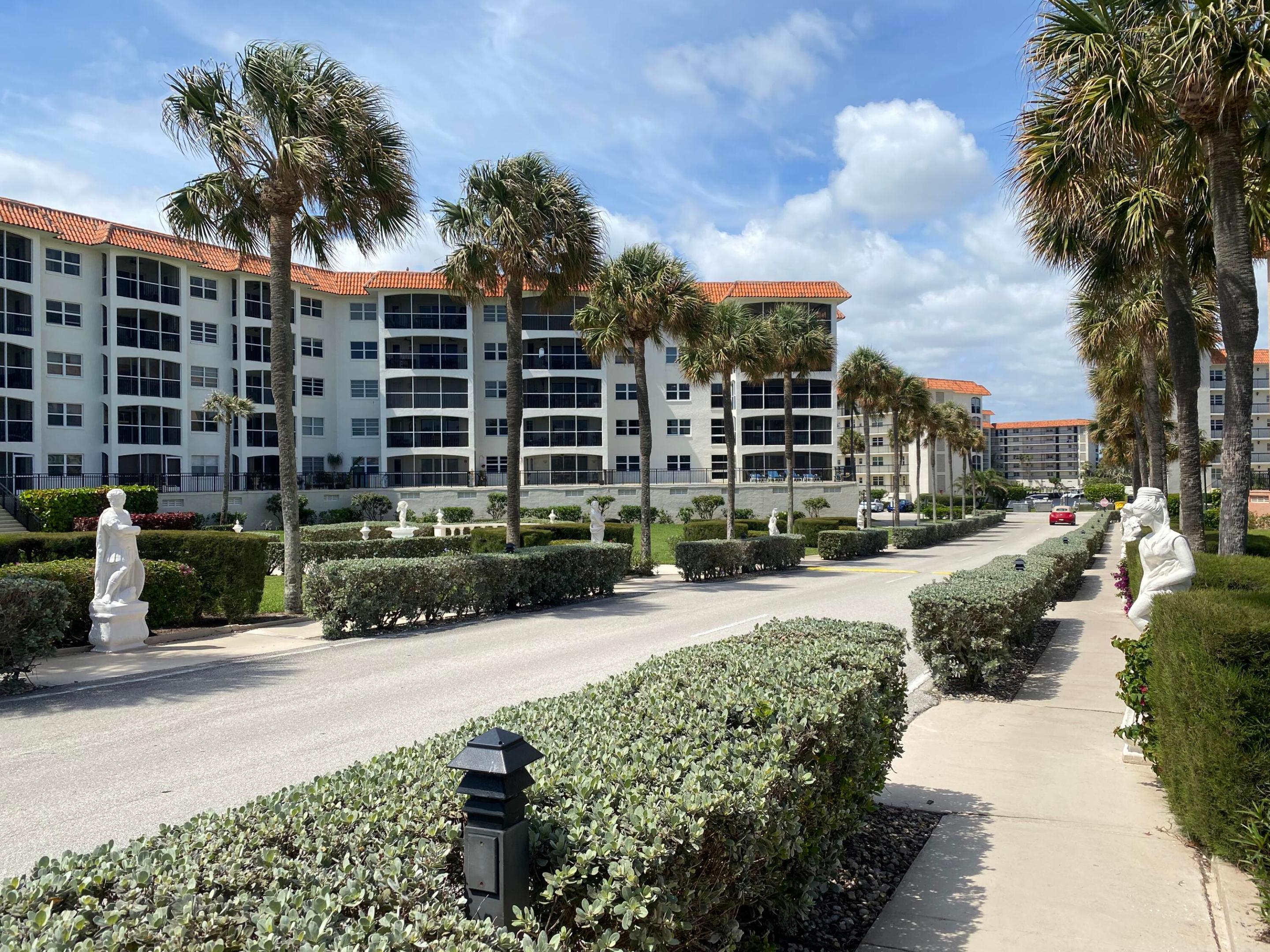 2871 N Ocean Boulevard M230