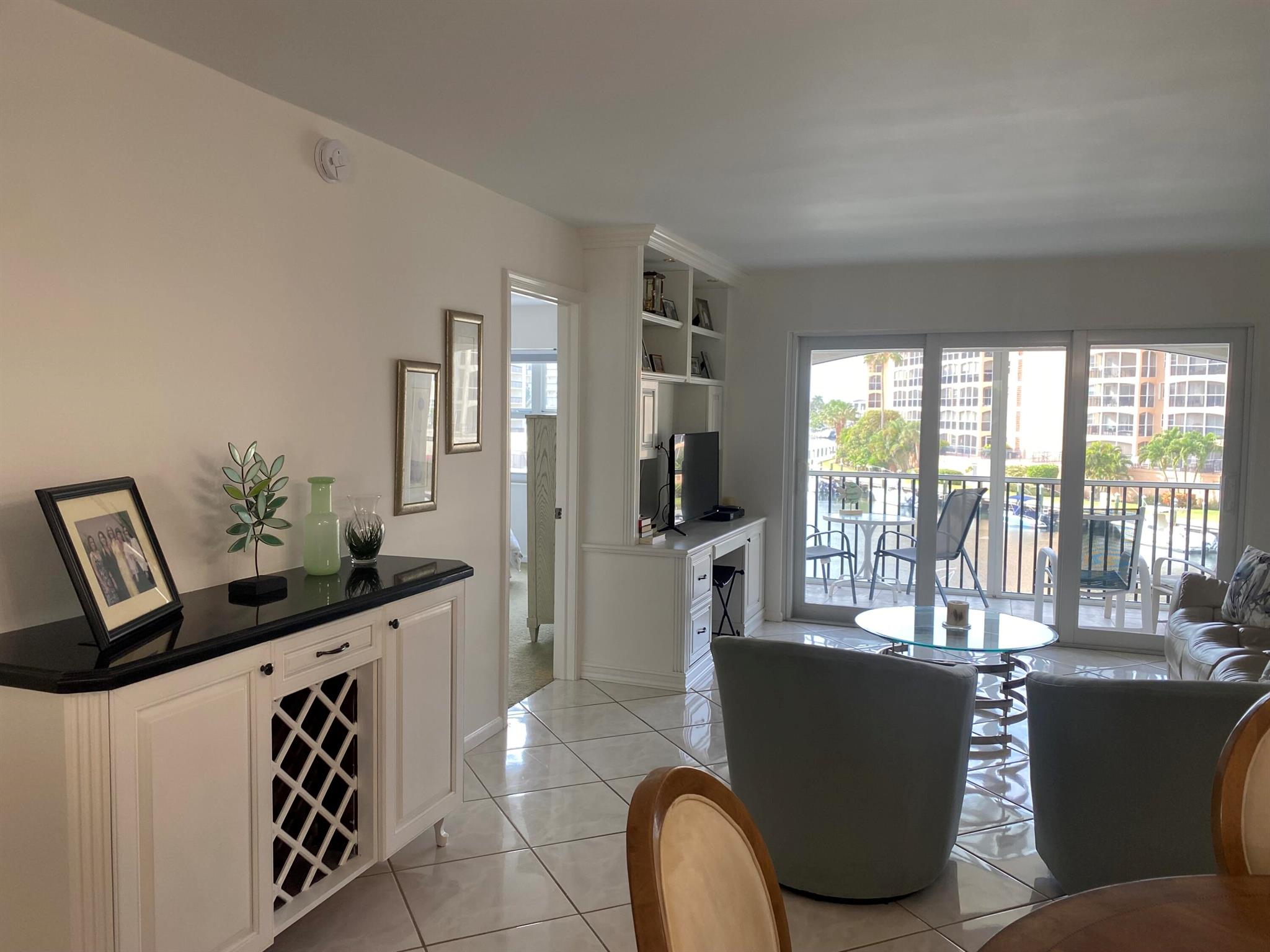 2871 N Ocean Boulevard M230