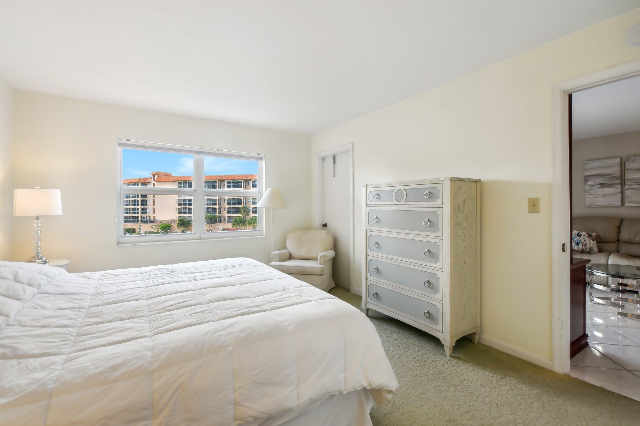 2871 N Ocean Boulevard M230