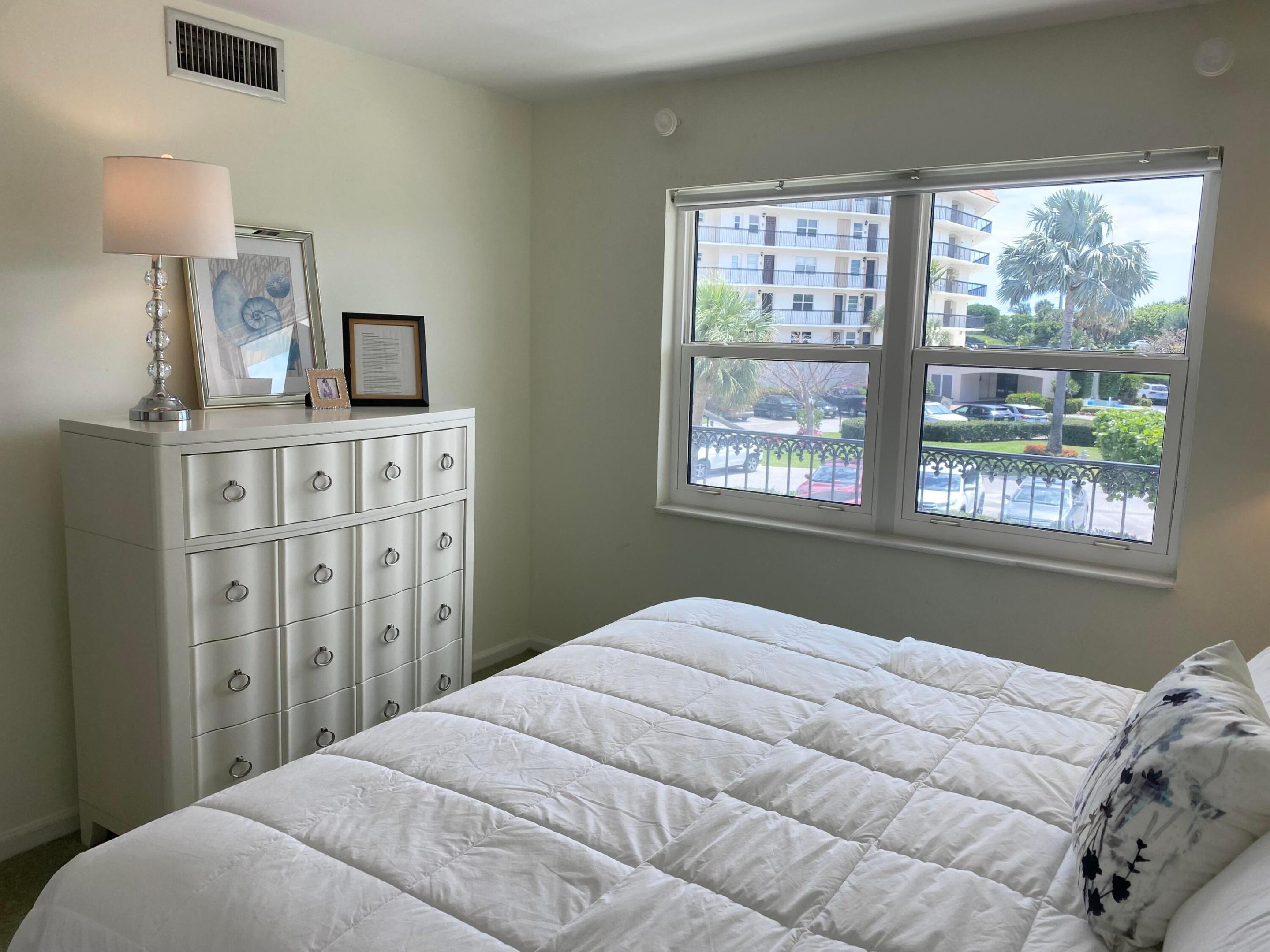 2871 N Ocean Boulevard M230