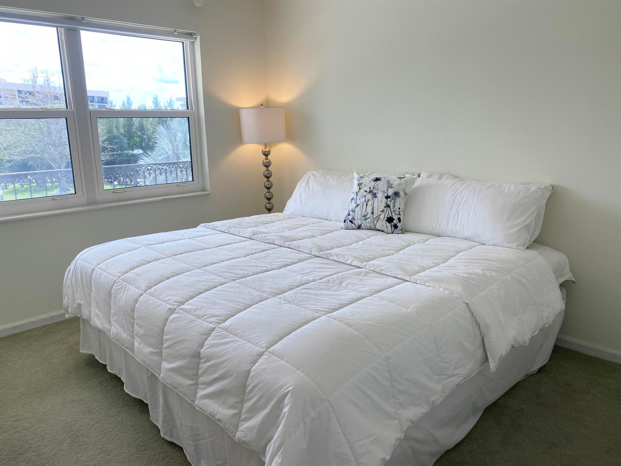 2871 N Ocean Boulevard M230