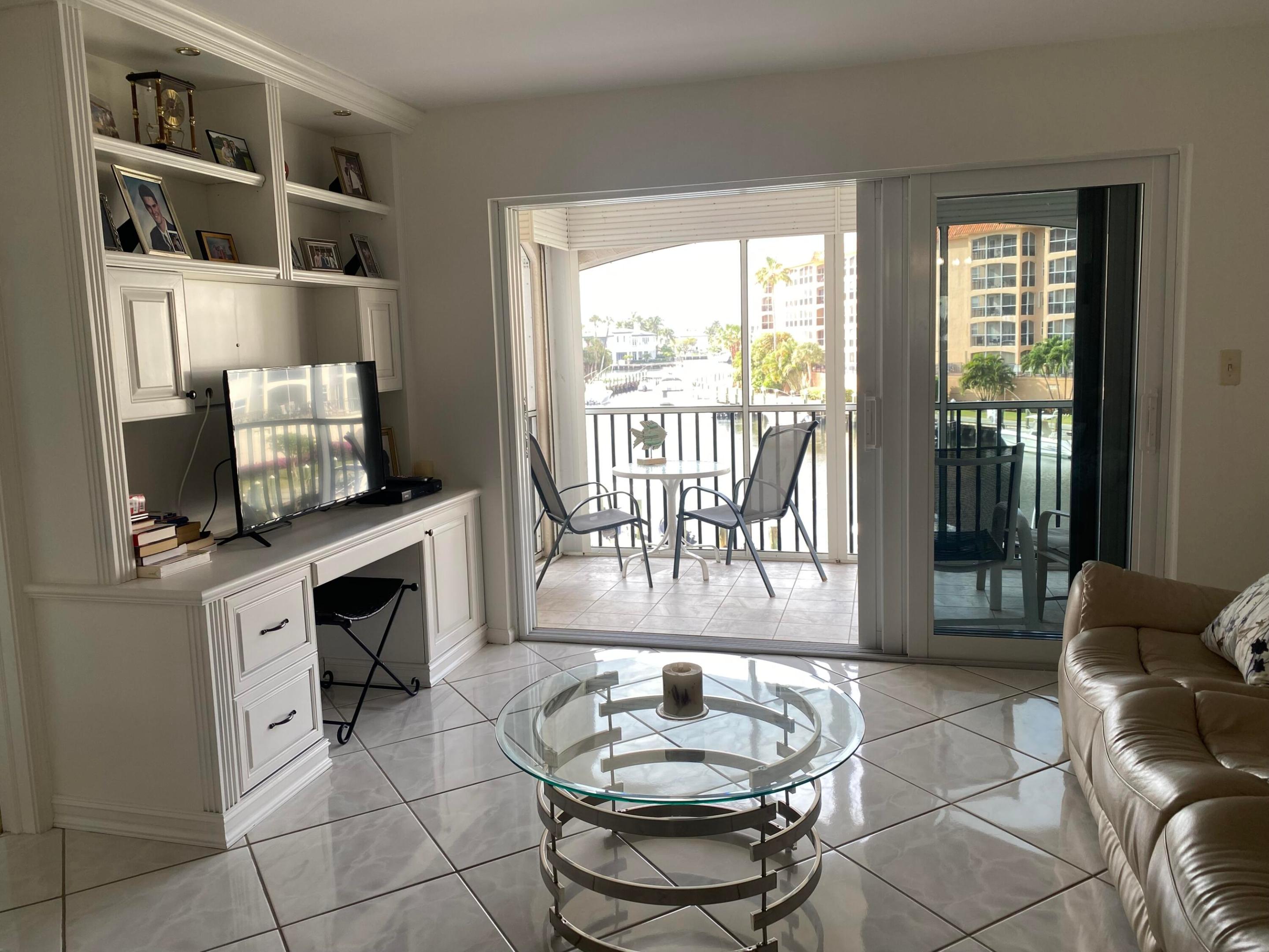2871 N Ocean Boulevard M230
