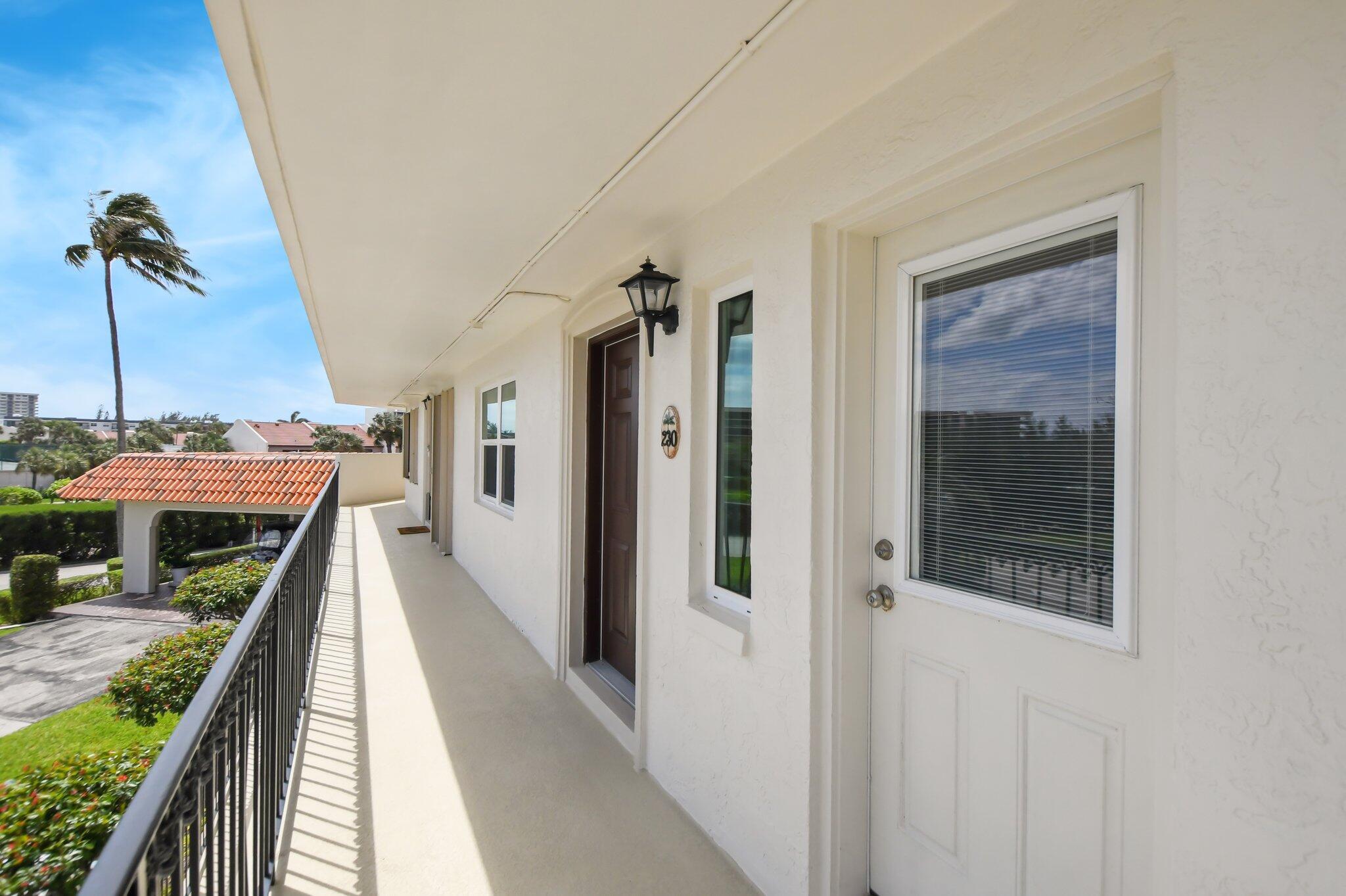 2871 N Ocean Boulevard M230