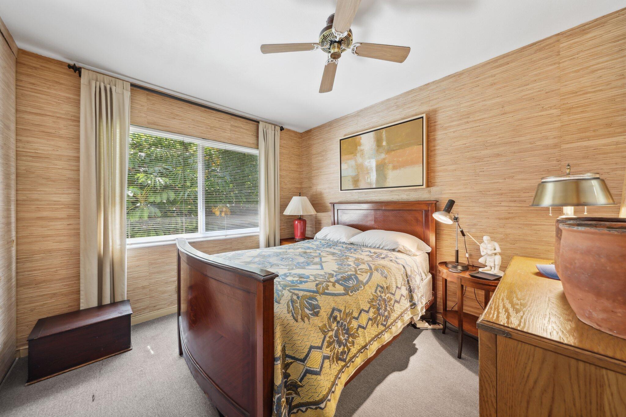 520 NE 7th Avenue 2e