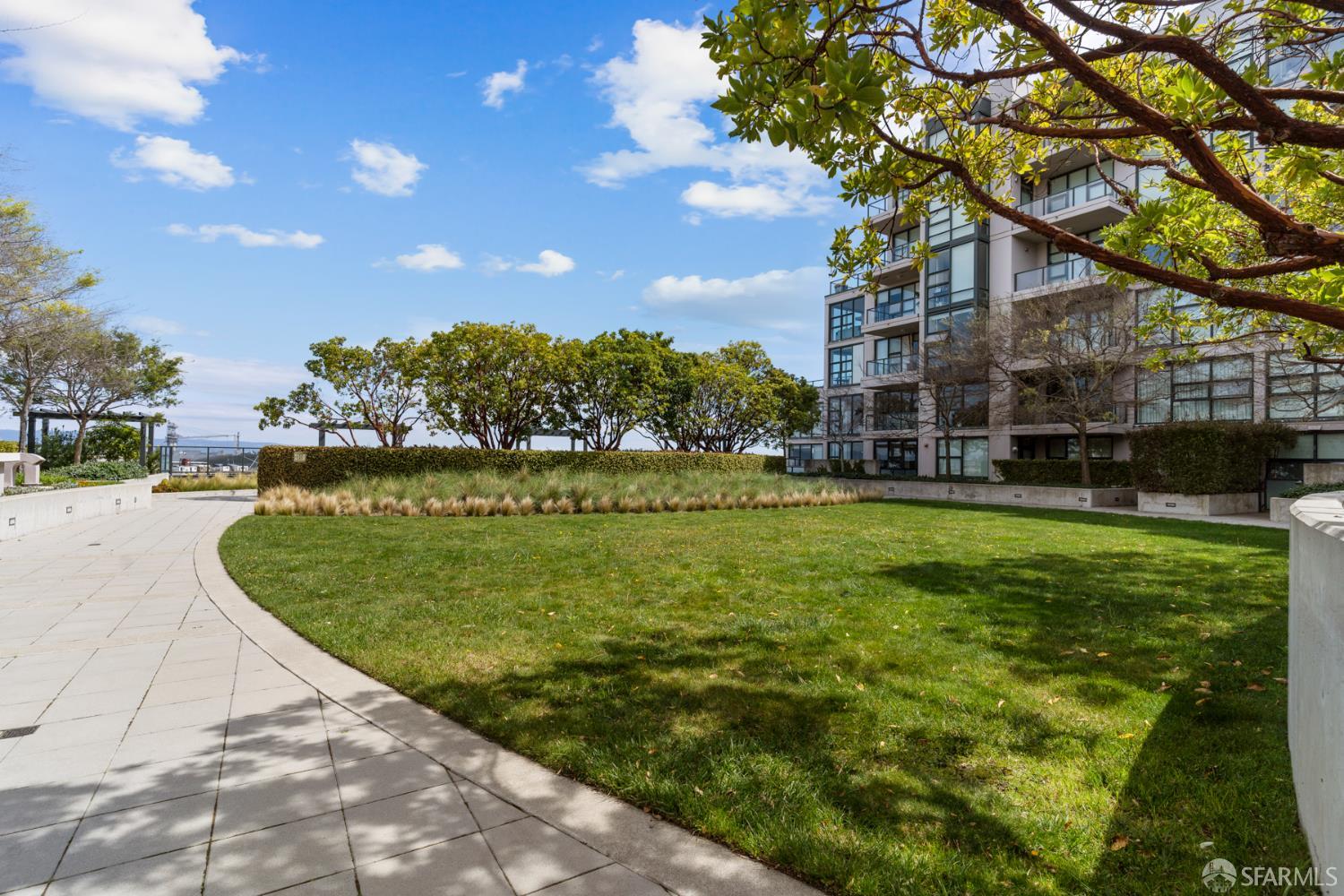 325 China Basin Street # 416