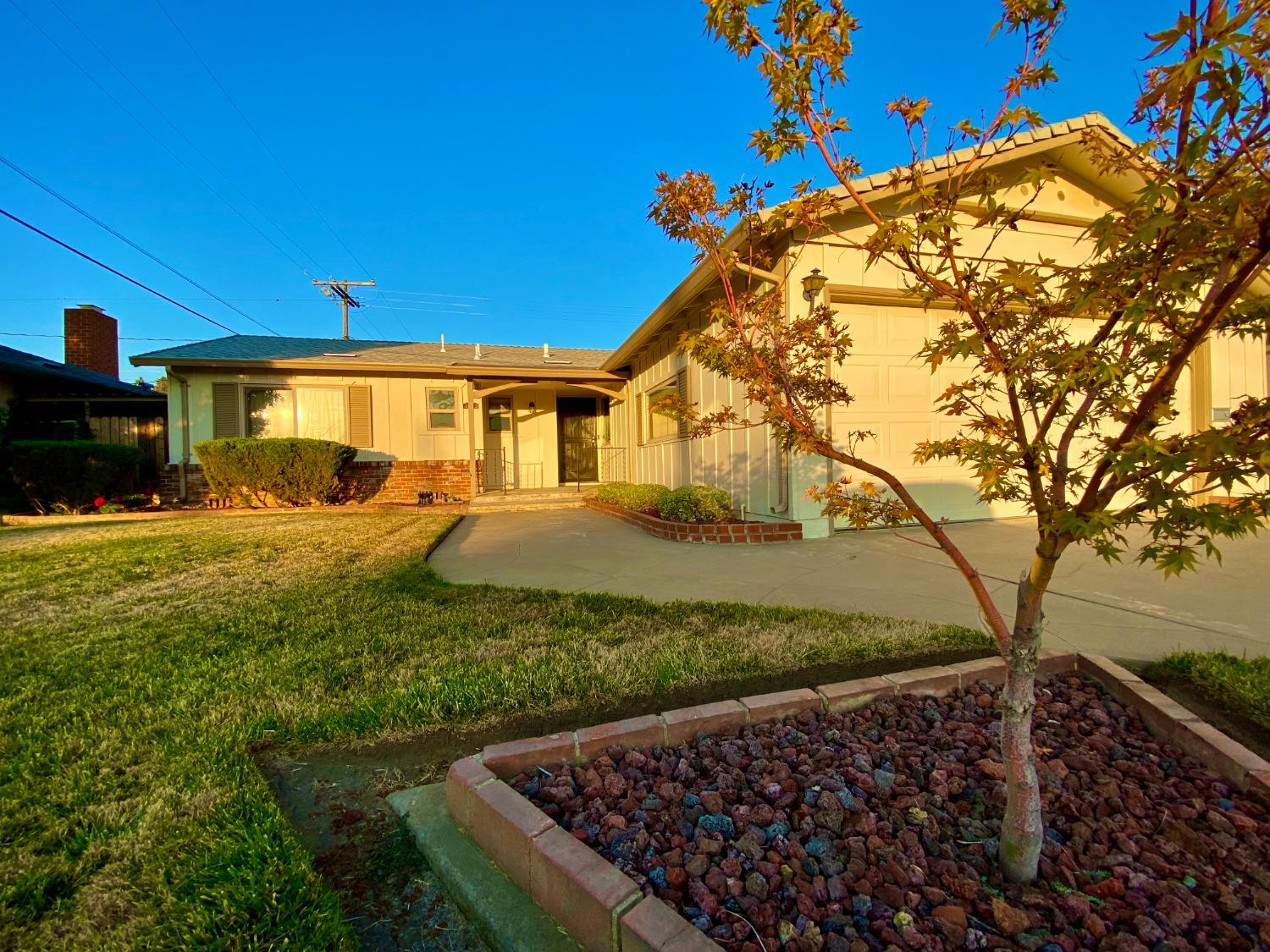 1132 S Orange Avenue