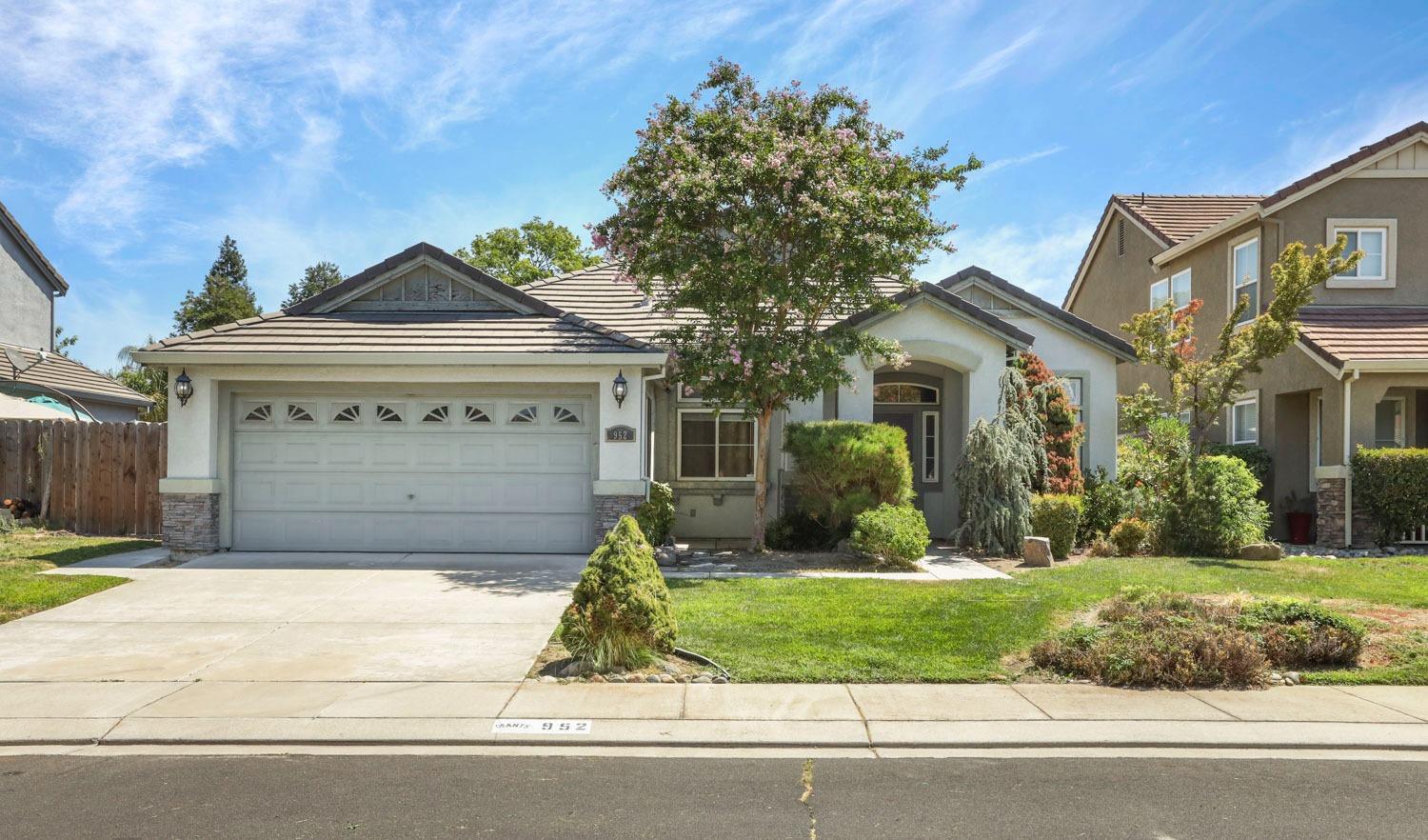 952 Shortland Circle