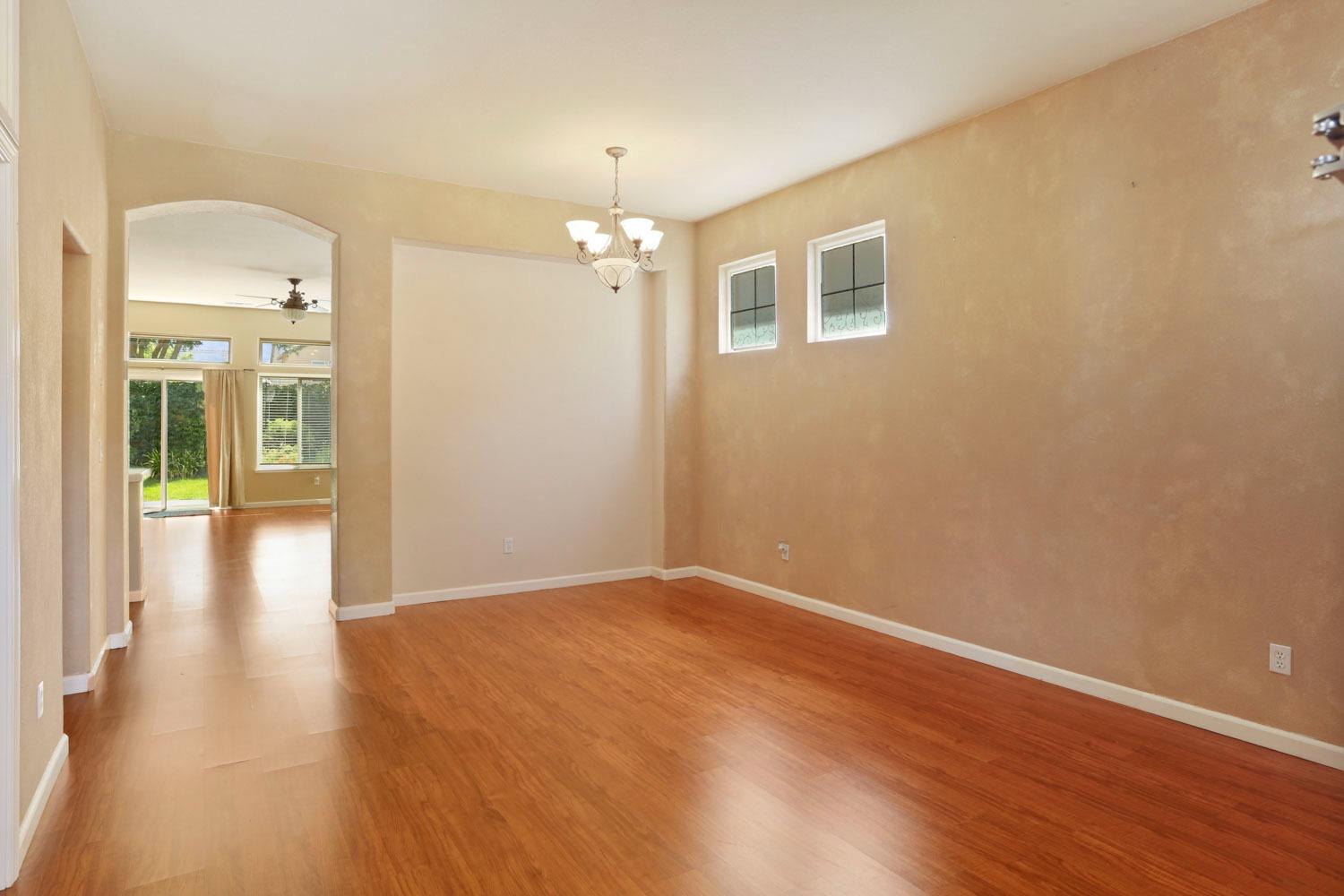 952 Shortland Circle