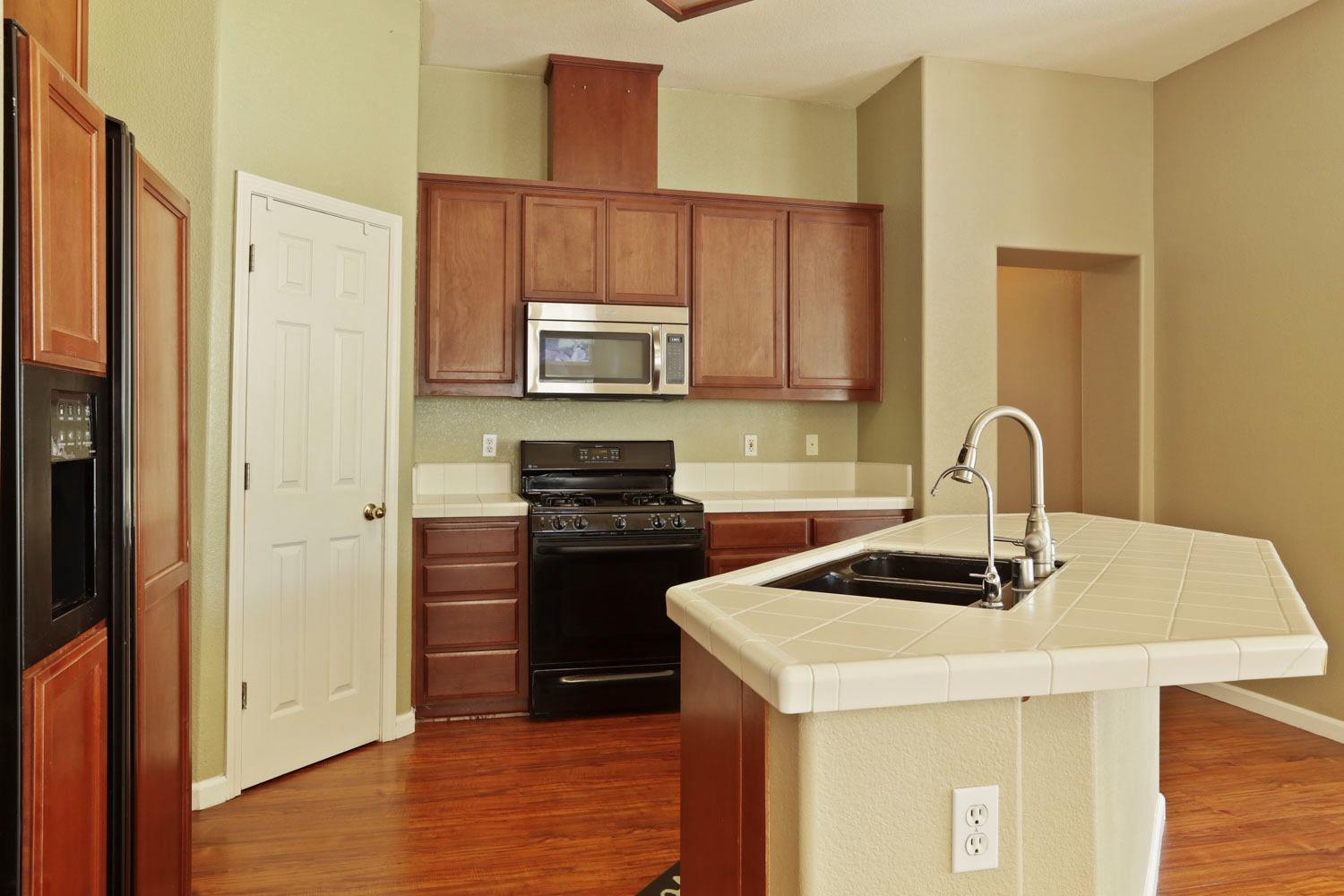 952 Shortland Circle