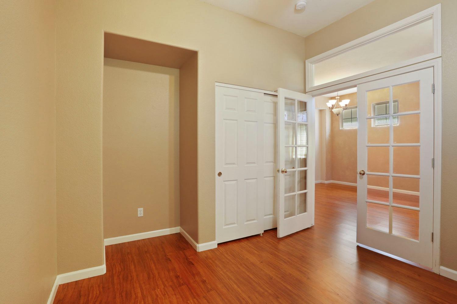 952 Shortland Circle