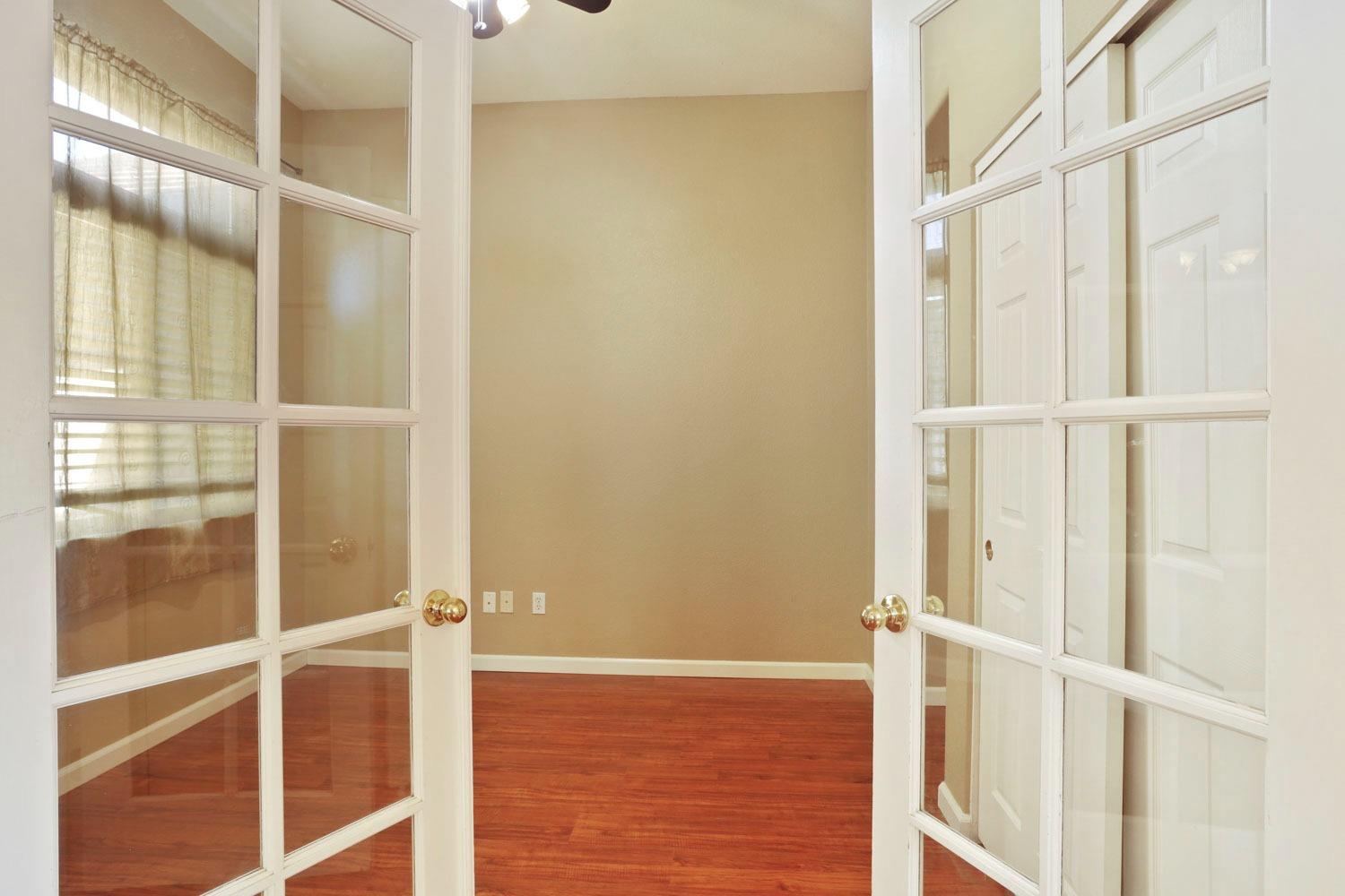 952 Shortland Circle