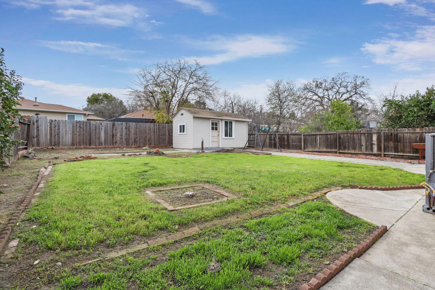 163 Hillcrest Avenue