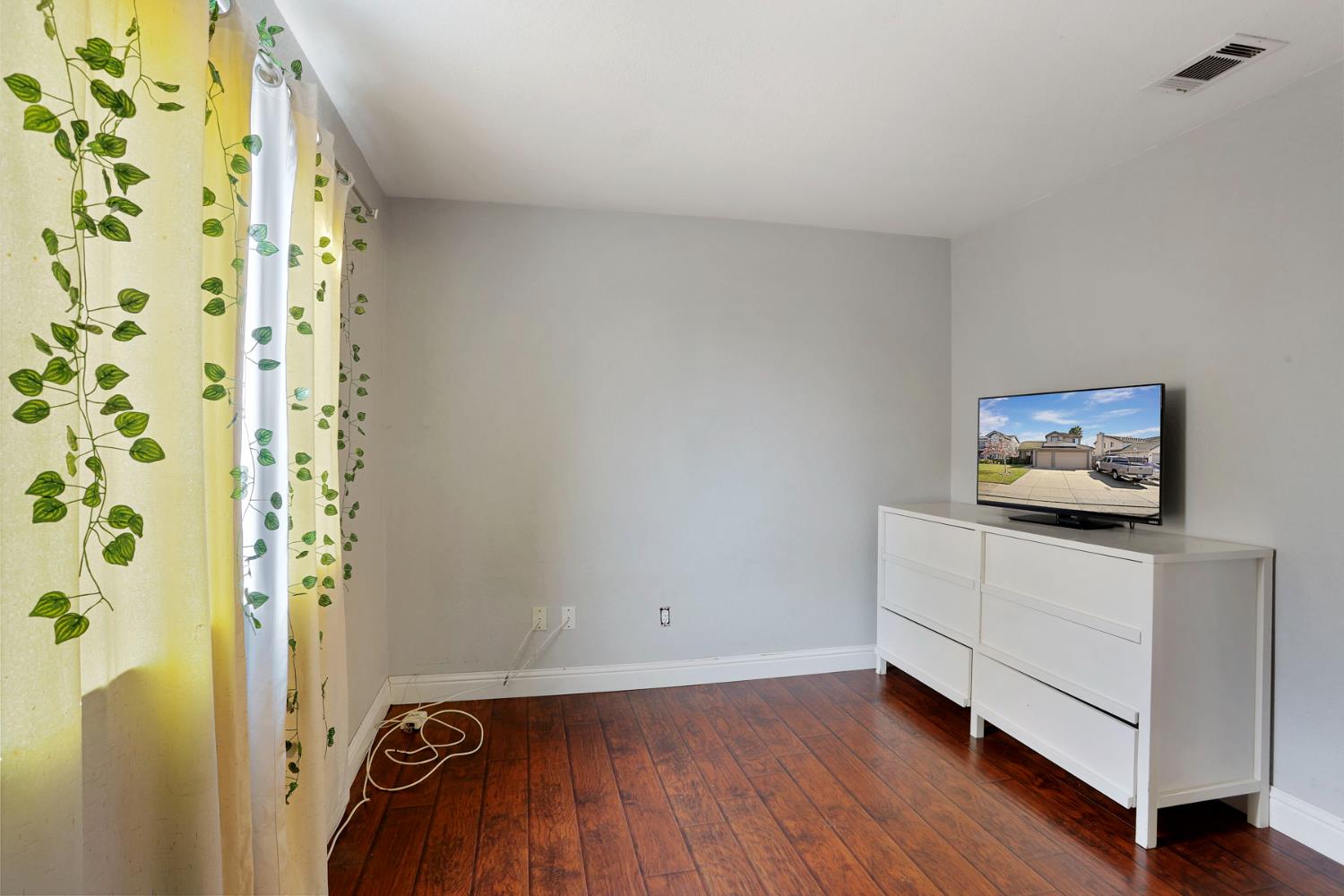 14310 Cedar Valley Drive