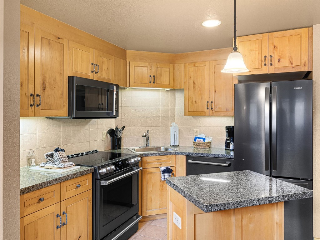 2300 Mount Werner Circle Unit 626/627
