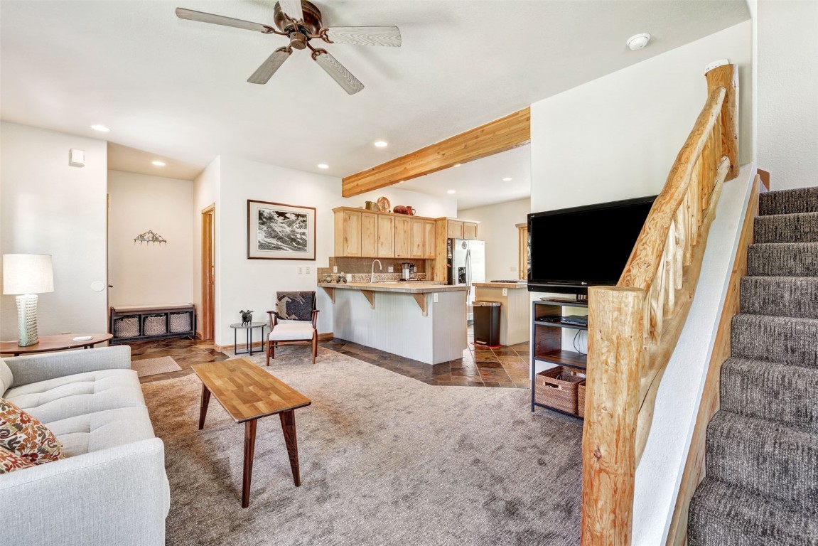 340 Blue Sage CIRCLE