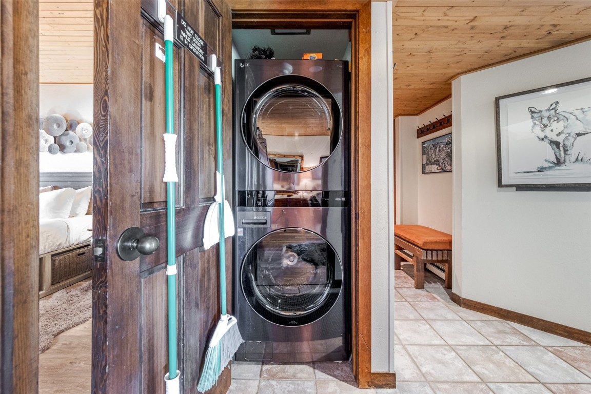 2286 Apres Ski WAY 203