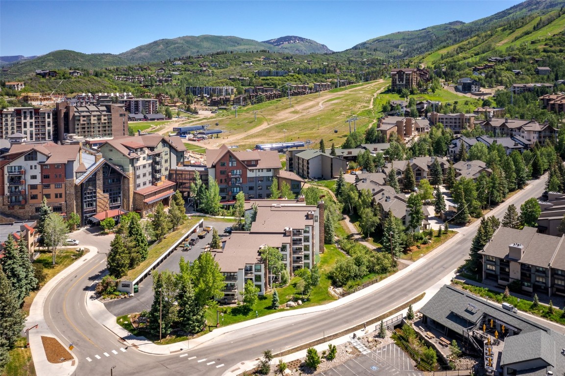 2286 Apres Ski WAY 203