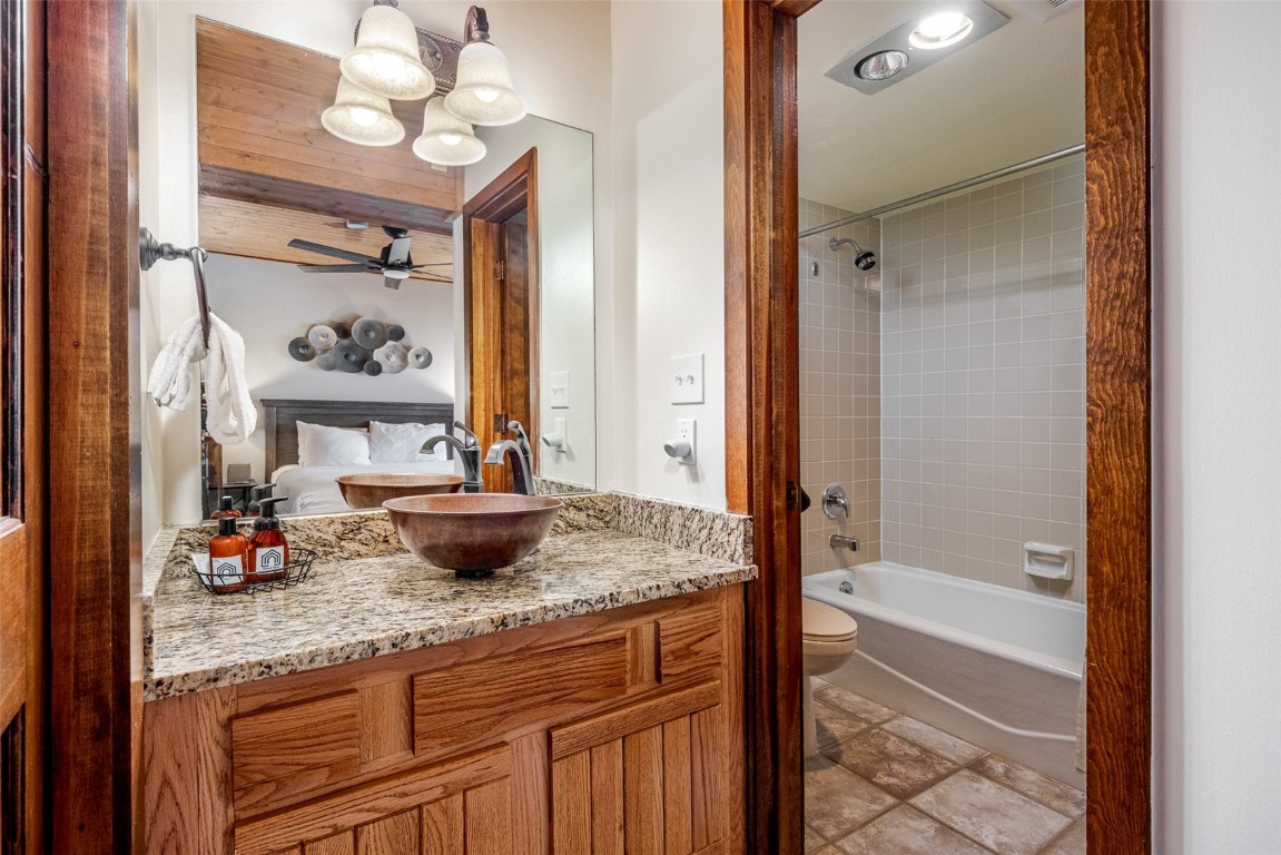 2286 Apres Ski WAY 203