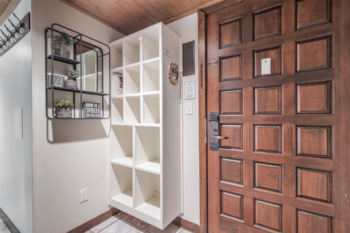 2286 Apres Ski WAY 203