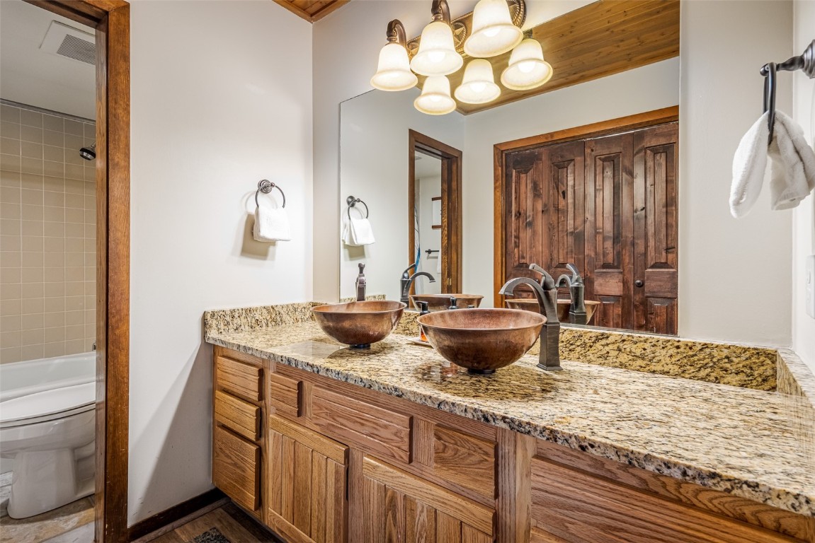 2286 Apres Ski WAY 203