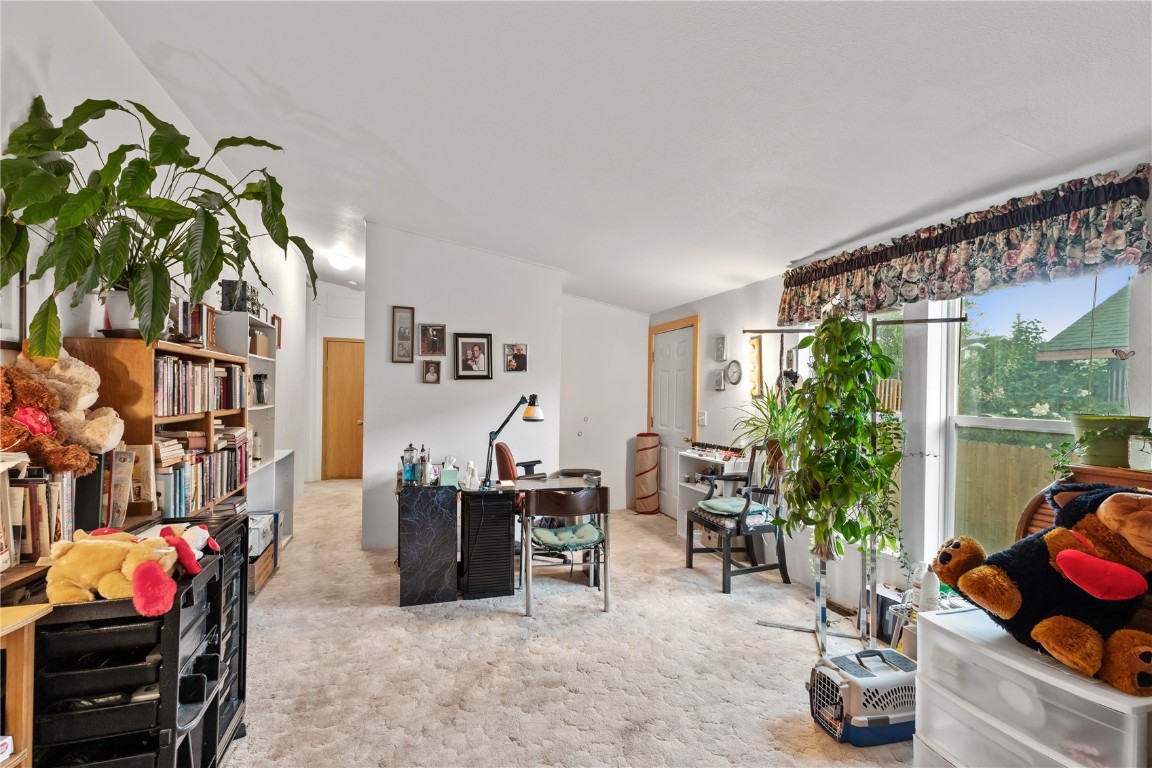 1553 Conestoga CIRCLE