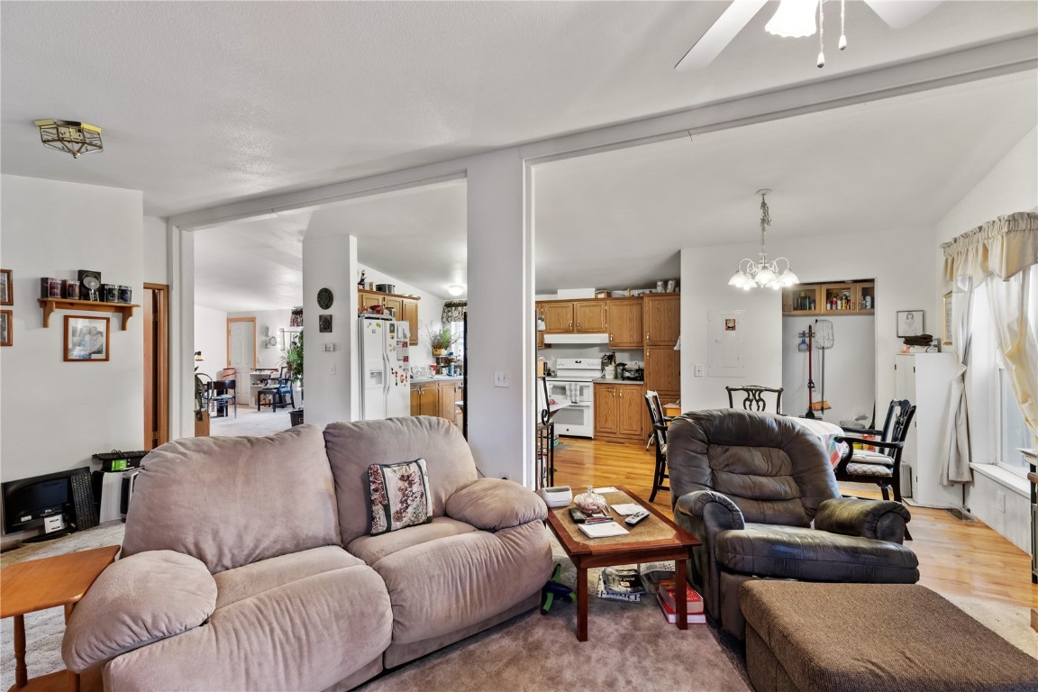 1553 Conestoga CIRCLE