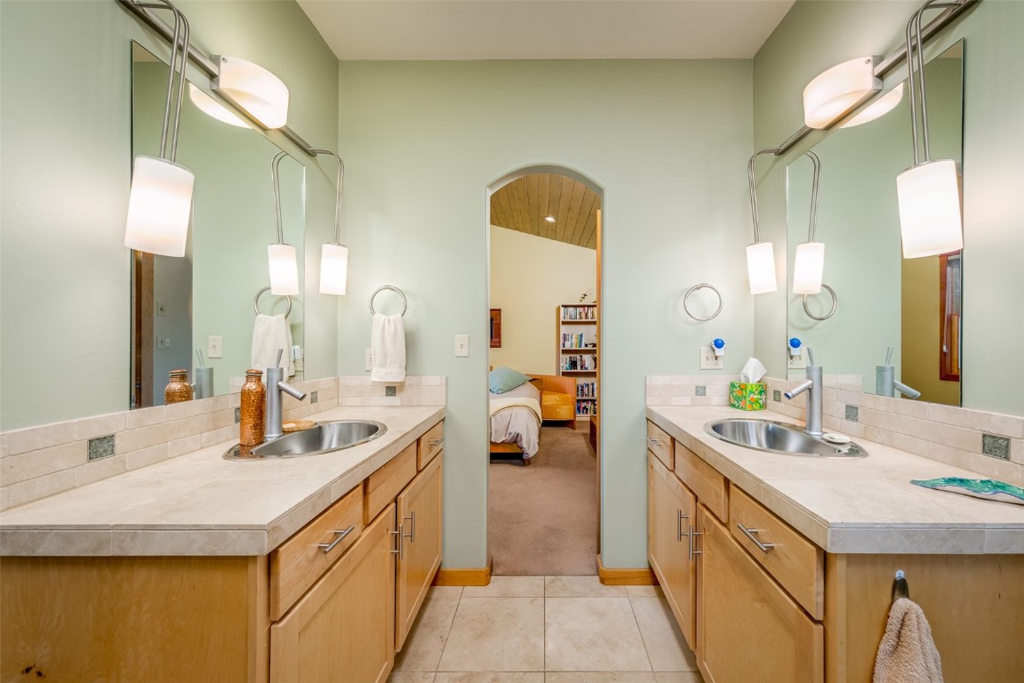 27373 Winchester COURT