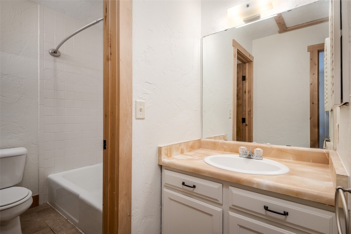 2 Cedar COURT -