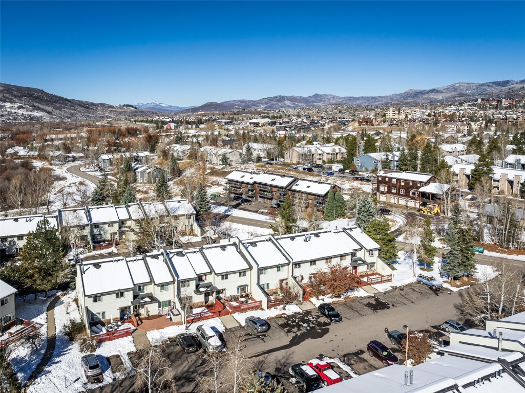 2 Cedar COURT -