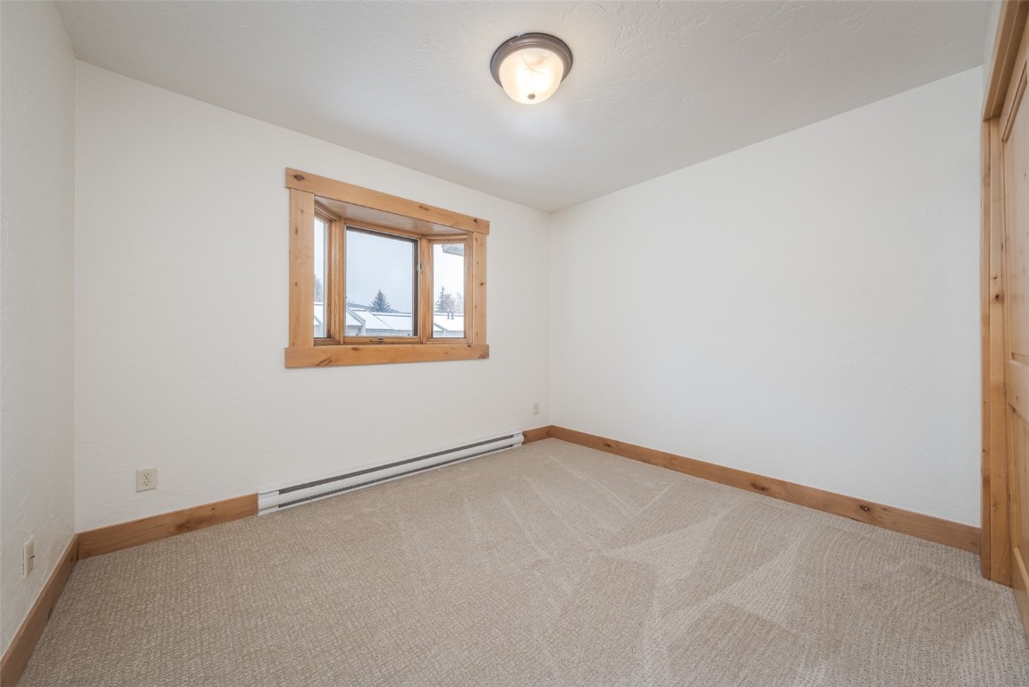 2 Cedar COURT -