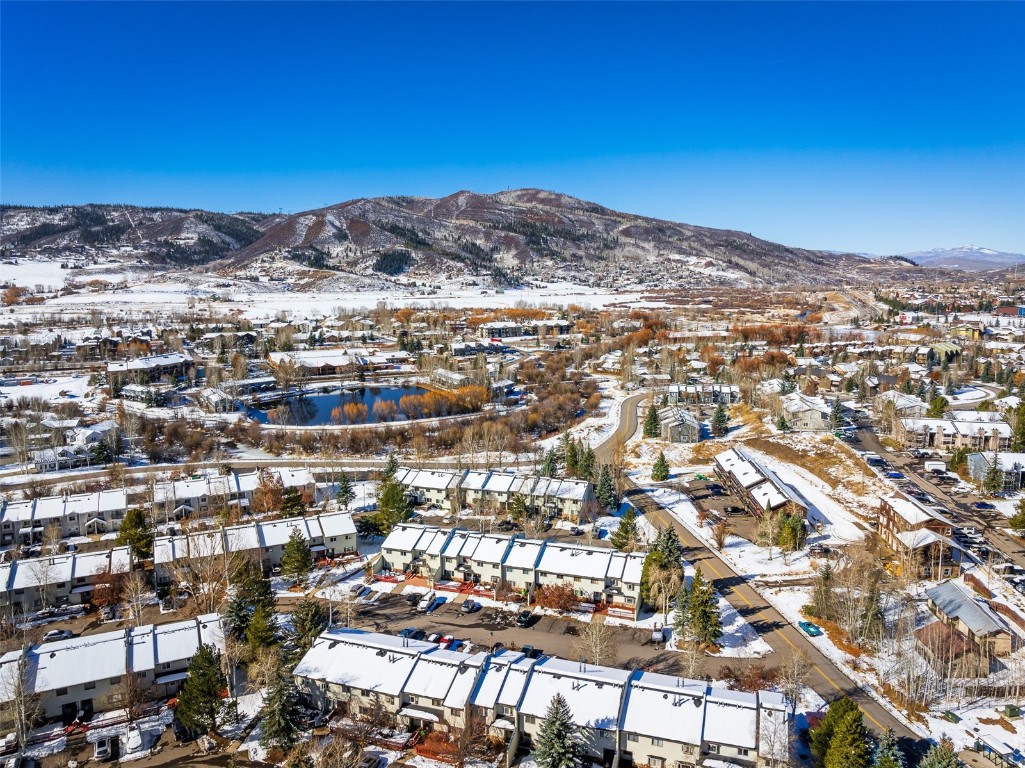 2 Cedar COURT -