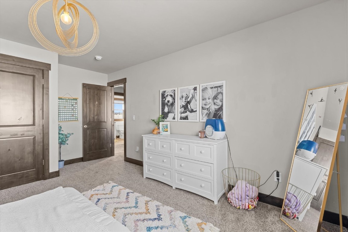 871 Dry Creek South ROAD