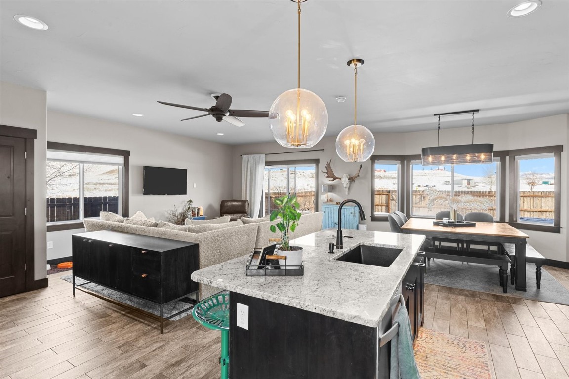 871 Dry Creek South ROAD