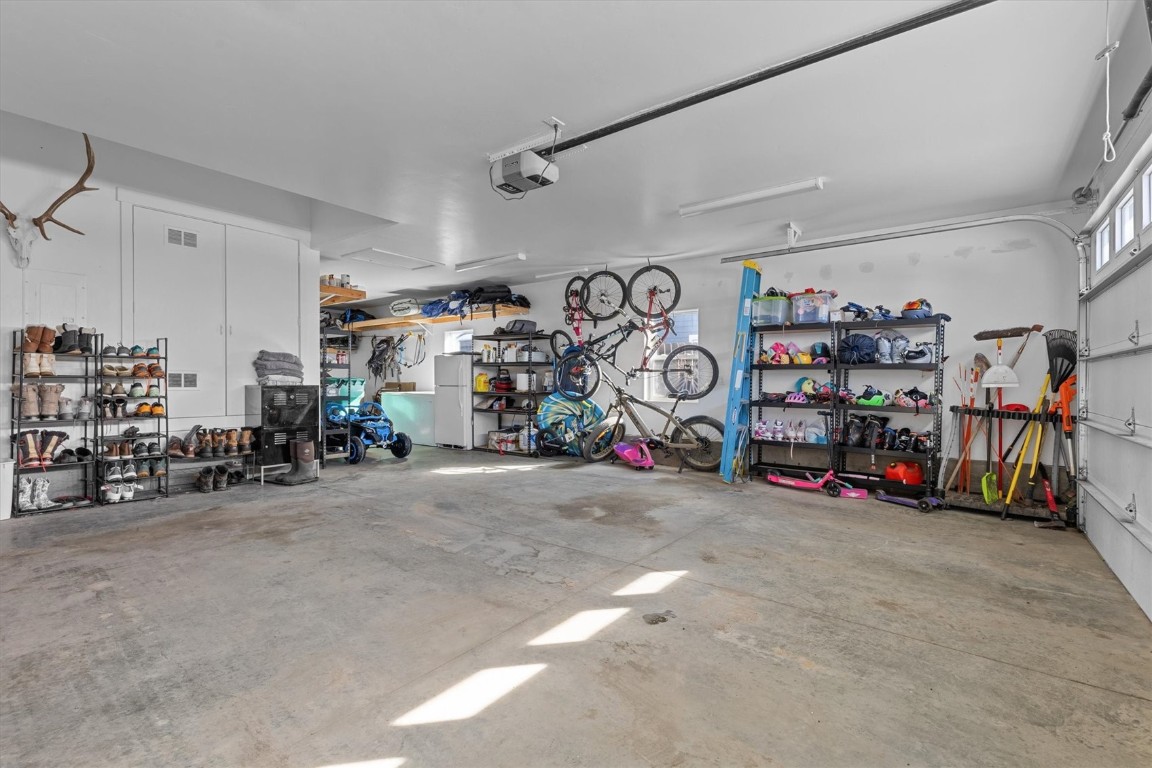 871 Dry Creek South ROAD