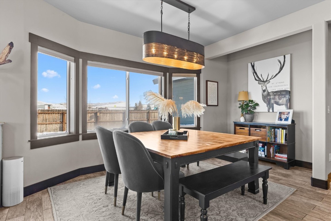 871 Dry Creek South ROAD