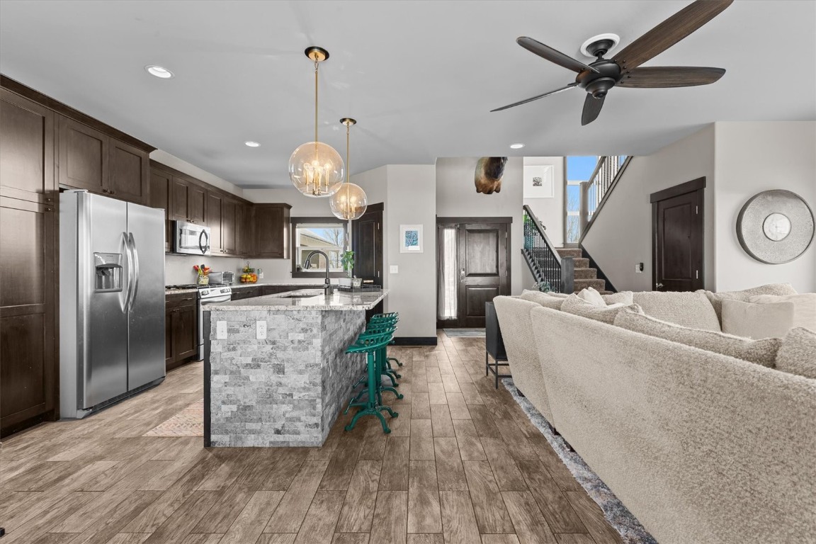 871 Dry Creek South ROAD