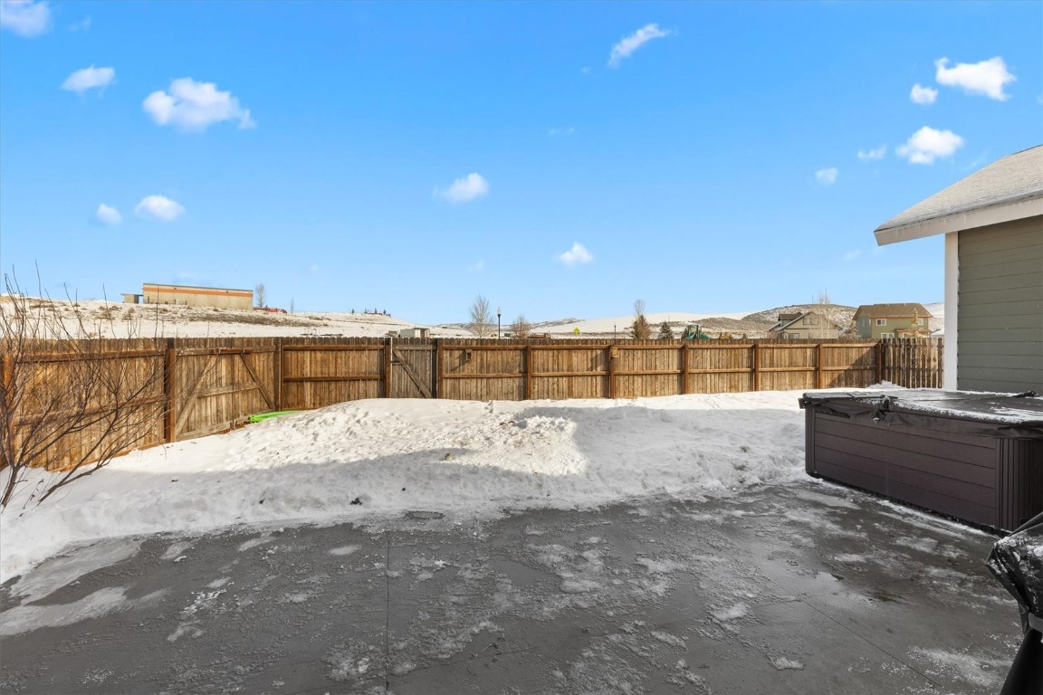 871 Dry Creek South ROAD