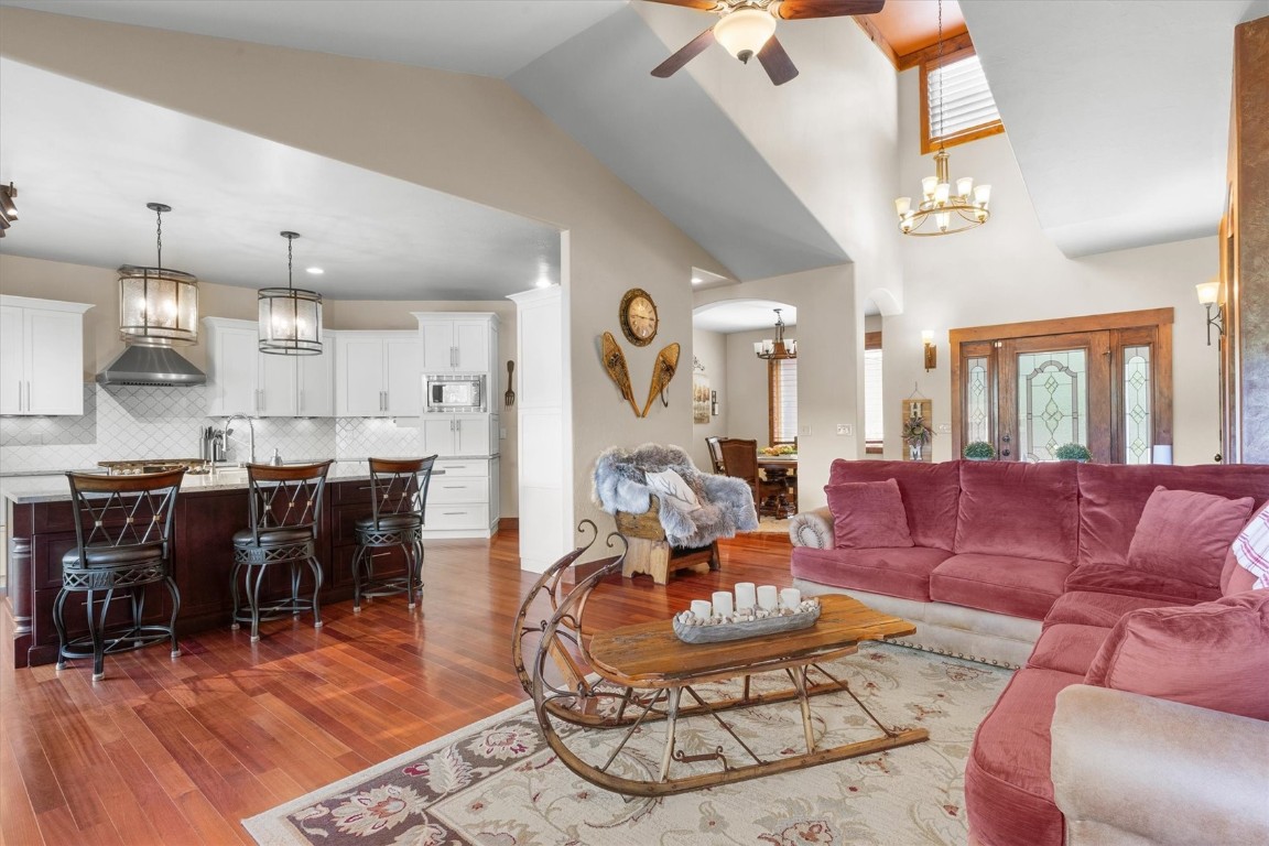 22755 Snowbird TRAIL