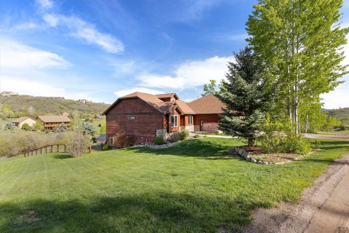 22755 Snowbird TRAIL