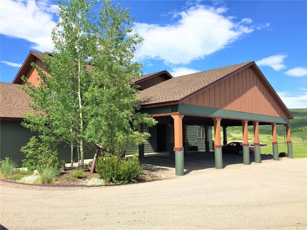 127 Oak Ridge CIRCLE 101