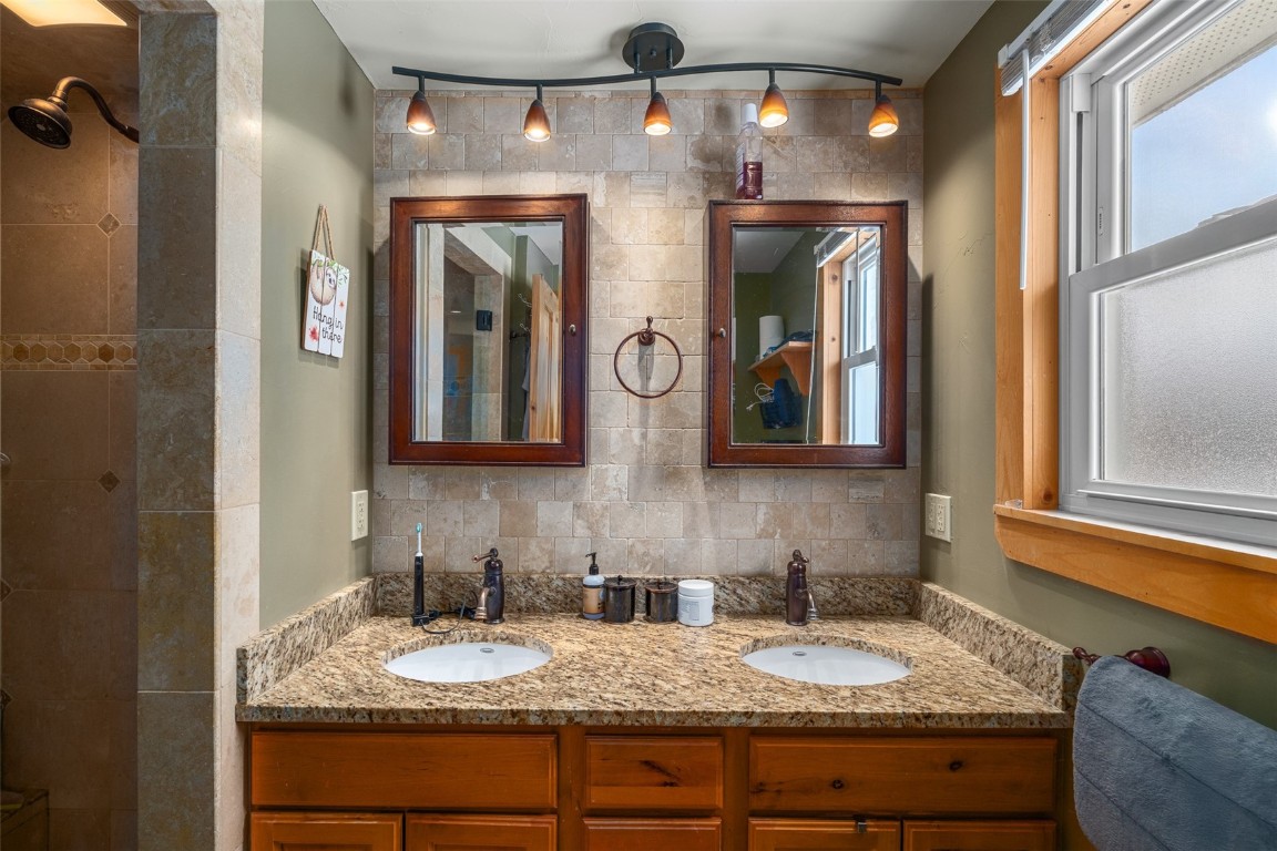 40519 Steamboat DRIVE